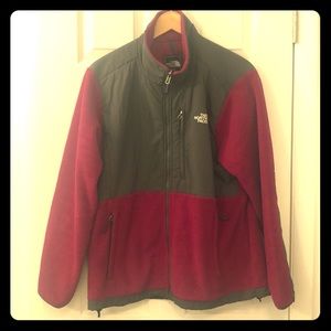 Woman’s The North Face Denali Fleece Jacket